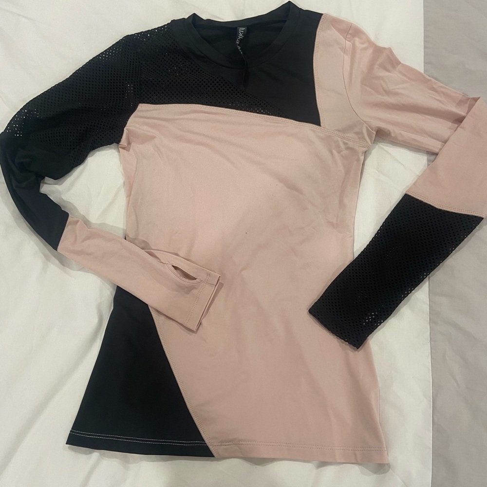 Lukka Lux pink sweat shirt